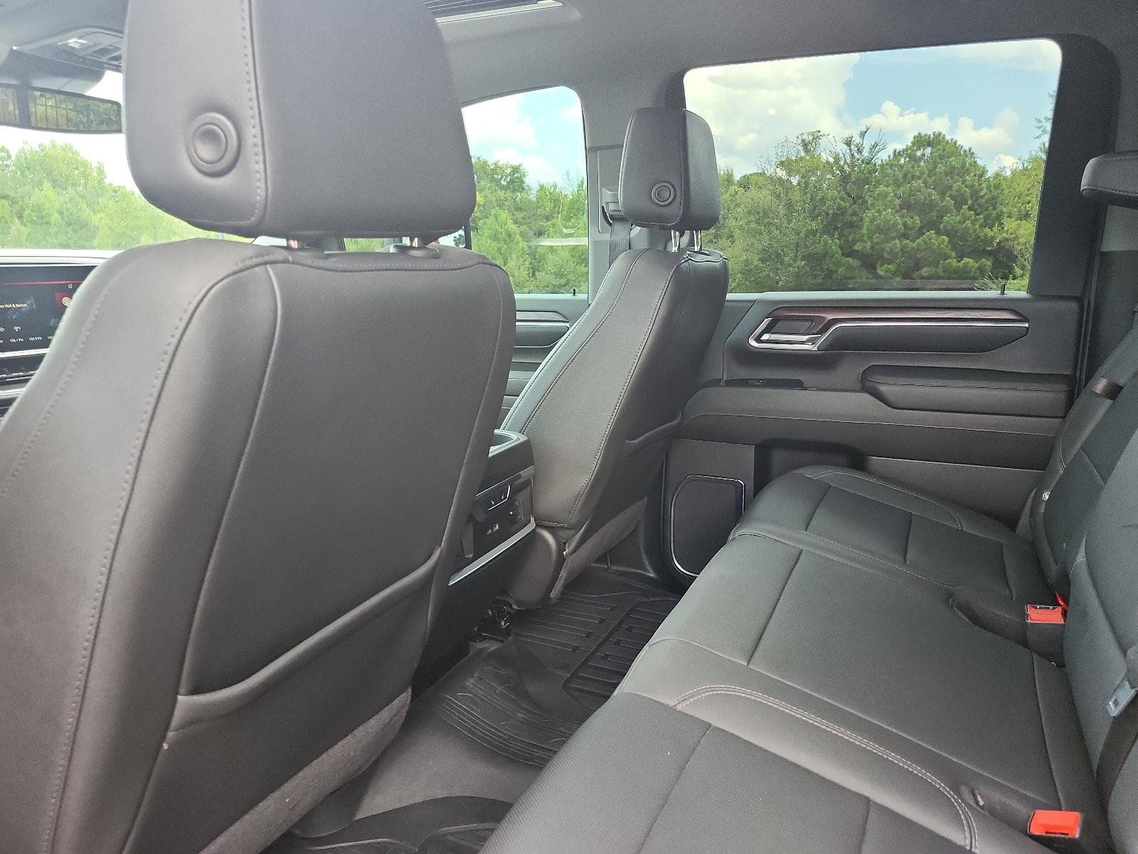 Used 2024 GMC Sierra 2500 SLT w/ SLT Premium Package AWD/4WD image 15