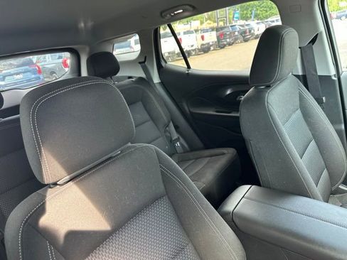 Used 2024 GMC Terrain SLE w/ Driver Convenience Package AWD/4WD image 15