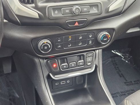 Used 2020 GMC Terrain SLE AWD/4WD image 21