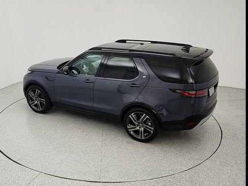 New 2026 Land Rover Discovery Limited Edition AWD/4WD image 39