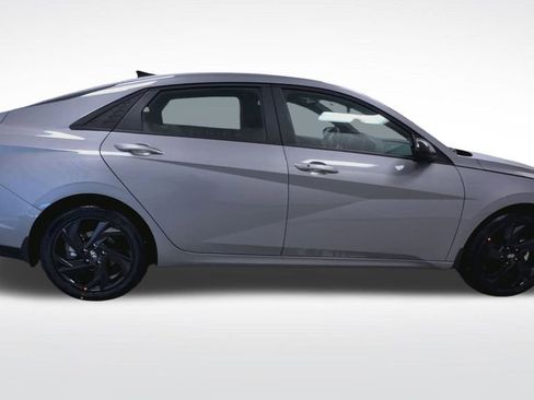 New 2026 Hyundai Elantra Sport FWD image 19
