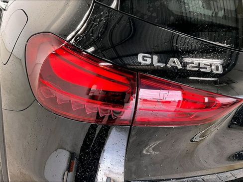 New 2026 Mercedes-Benz GLA 250 image 14