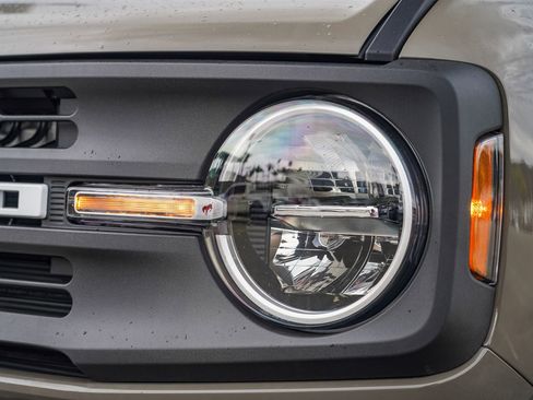 New 2025 Ford Bronco Big Bend w/ Black Diamond Package image 2