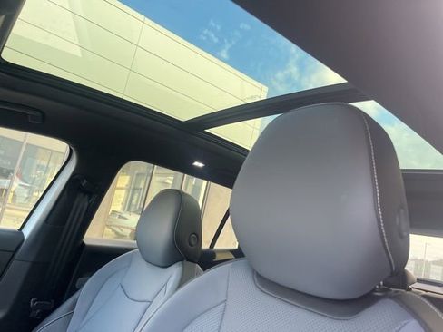 New 2026 Volkswagen Tiguan SE R-Line FWD image 30