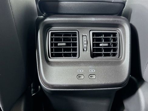 Certified 2023 Toyota Crown XLE image 22