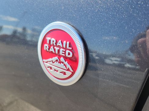 Used 2018 Jeep Grand Cherokee Trailhawk image 20