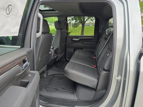 New 2026 GMC Sierra 2500 SLT w/ SLT Premium Package AWD/4WD image 26