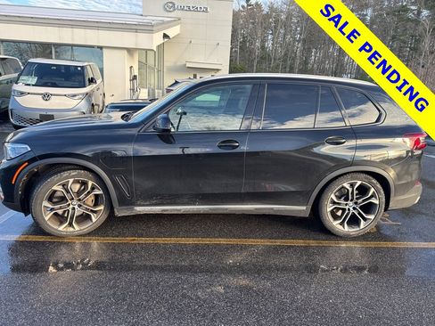 Used 2021 BMW X5 xDrive45e w/ Executive Package image 2