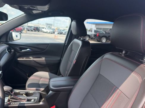 Certified 2022 Chevrolet Equinox RS w/ Infotainment Package AWD/4WD image 26