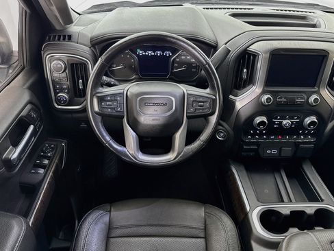 Used 2020 GMC Sierra 1500 Denali w/ Denali Ultimate Package AWD/4WD image 24