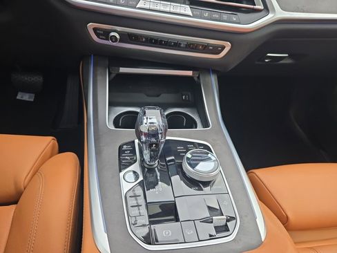 Used 2021 BMW X7 xDrive40i w/ Executive Package AWD/4WD image 14