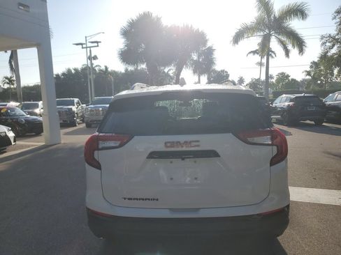 Certified 2023 GMC Terrain SLE w/ Driver Convenience Package FWD image 13