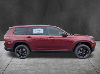 New 2025 Jeep Grand Cherokee L Limited w/ Luxury Tech Group II AWD/4WD video 3