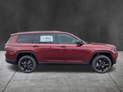New 2025 Jeep Grand Cherokee L Limited w/ Luxury Tech Group II AWD/4WD image 3