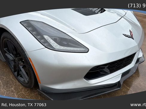 Used 2016 Chevrolet Corvette Stingray Coupe w/ 3LT Preferred Equipment Group RWD image 15