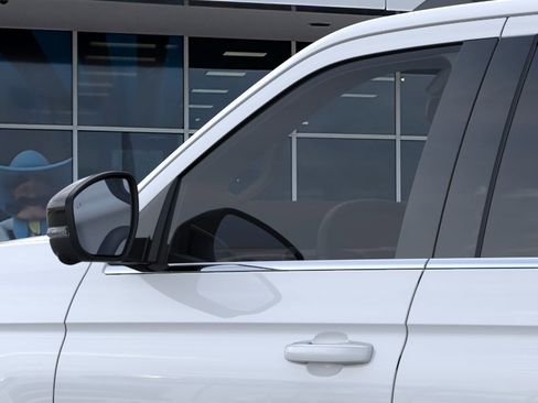 New 2026 Ford Expedition Active image 20