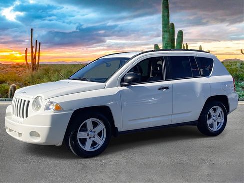 Used 2007 Jeep Compass Sport image 7