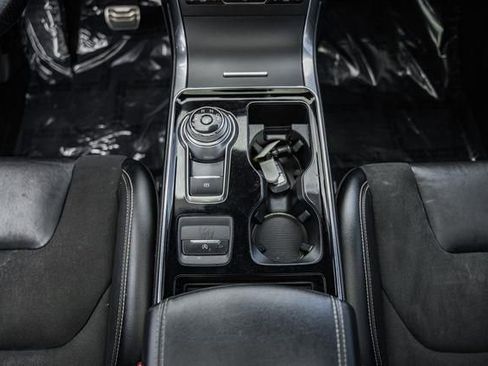 Used 2019 Ford Edge ST w/ Convenience Package image 28