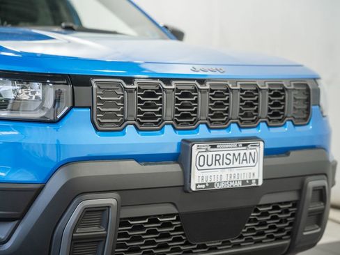 New 2026 Jeep Cherokee Limited image 12