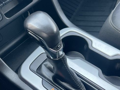 Used 2022 Chevrolet Colorado ZR2 AWD/4WD image 17