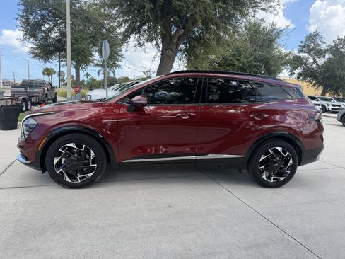 Certified 2024 Kia Sportage SX FWD image 7