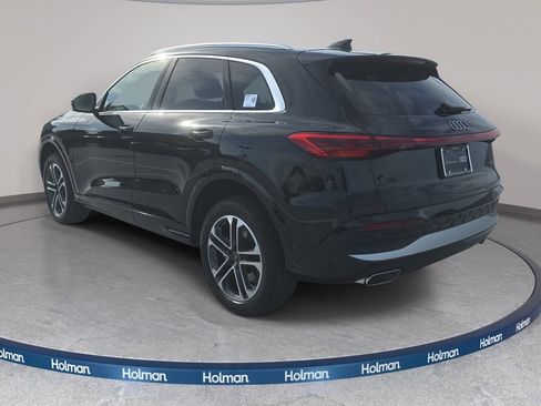Certified 2025 Audi Q5 Premium w/ Premium Plus AWD/4WD image 7