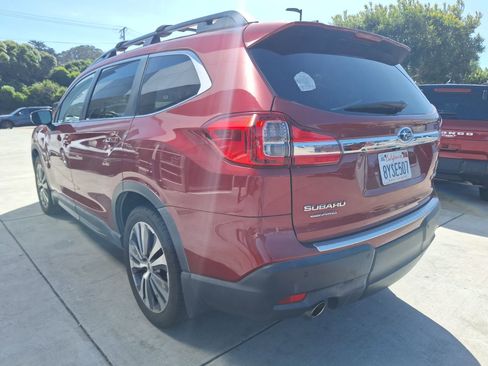 Used 2019 Subaru Ascent Premium image 4