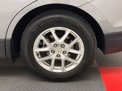 Used 2024 Chevrolet Equinox LT FWD image 22
