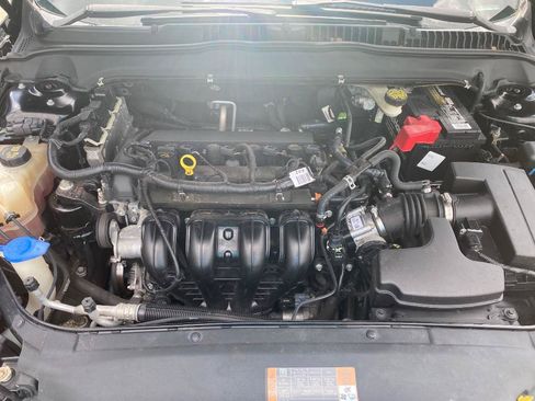 Used 2016 Ford Fusion SE FWD image 23