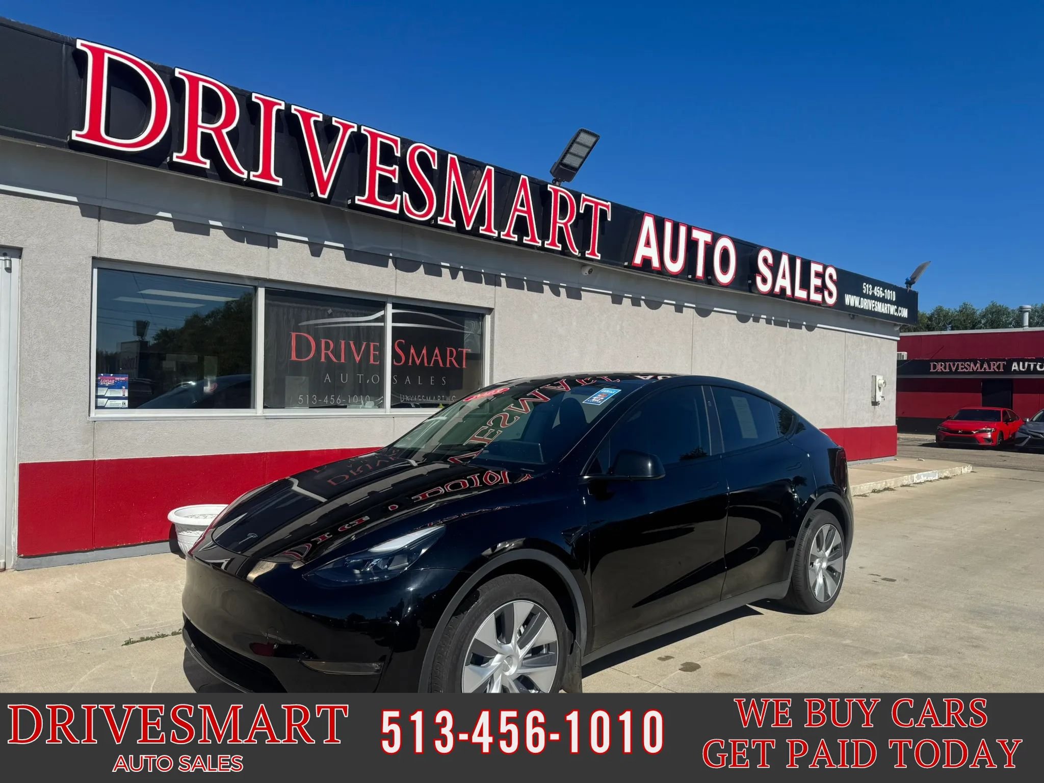 Used 2023 Tesla Model Y Long Range AWD/4WD image 1
