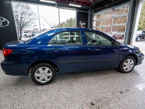 Used 2007 Toyota Corolla CE image 4