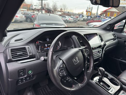 Used 2019 Honda Ridgeline Black Edition image 9