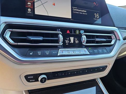 Used 2022 BMW 330i Sedan w/ Convenience Package image 19