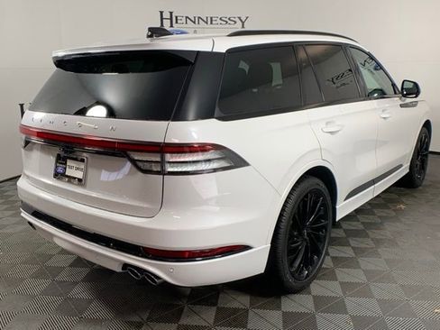 New 2025 Lincoln Aviator Reserve w/ Luxury Package image 7