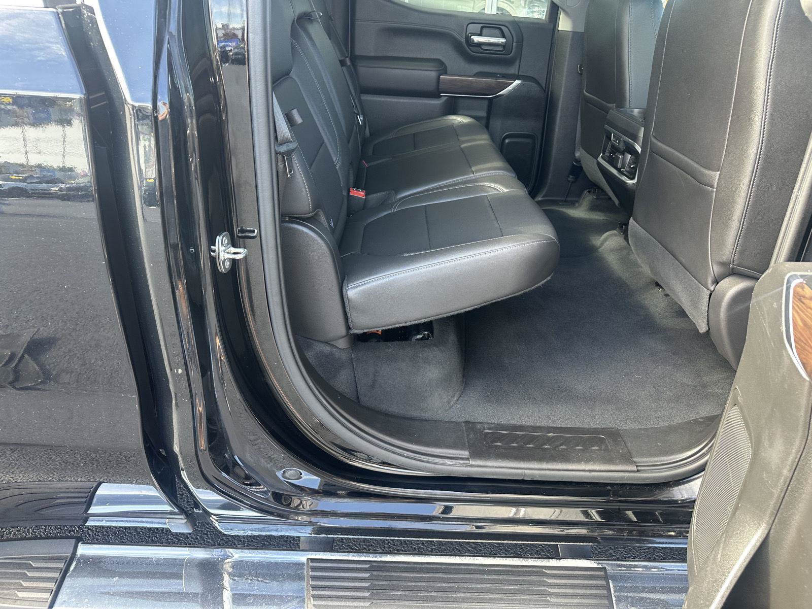 Used 2019 GMC Sierra 1500 SLT w/ SLT Premium Package AWD/4WD image 26