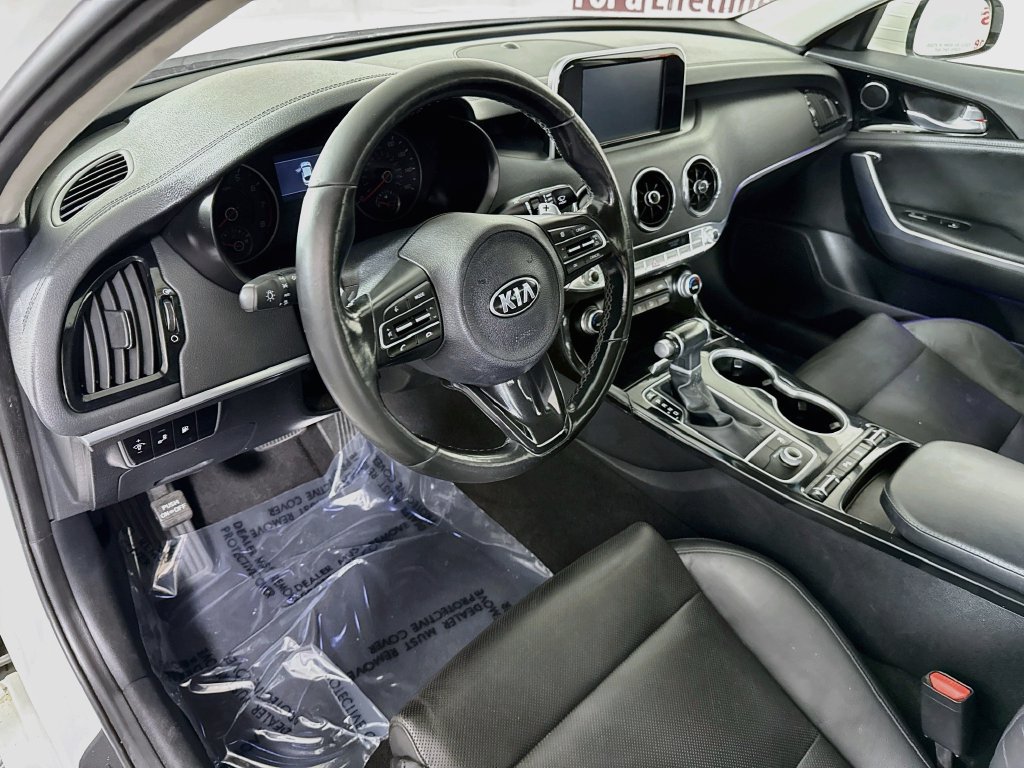 Used 2019 Kia Stinger RWD image 17