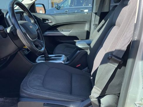Used 2020 Chevrolet Colorado LT w/ LT Convenience Package AWD/4WD image 2