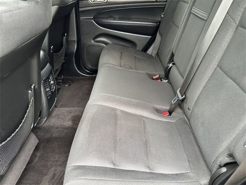 Used 2017 Jeep Grand Cherokee Laredo w/ Quick Order Package 23E image 16