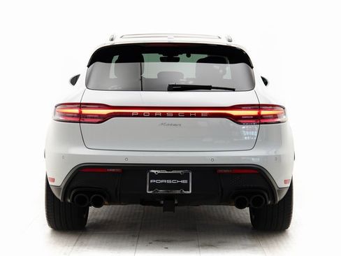 Used 2025 Porsche Macan image 36