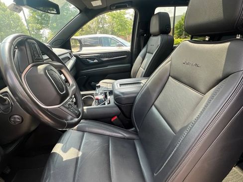 Used 2022 GMC Yukon Denali AWD/4WD image 10