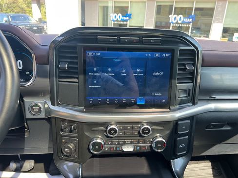 Used 2022 Ford F150 Lariat w/ Equipment Group 502A High image 29