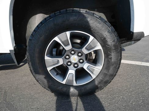 Used 2018 Chevrolet Colorado Z71 image 28