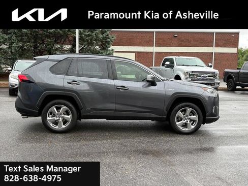 Used 2021 Toyota RAV4 XLE Premium AWD/4WD image 6