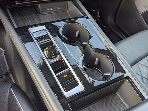 Used 2025 Volkswagen Atlas SEL Premium R-Line image 26