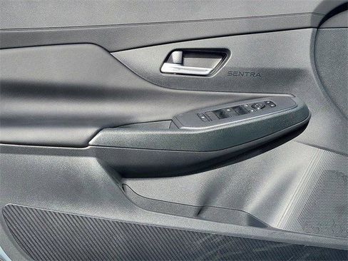 New 2026 Nissan Sentra SV image 6
