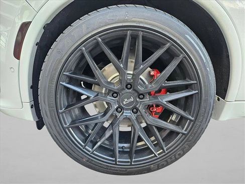 Used 2021 Dodge Durango R/T w/ Technology Group image 24