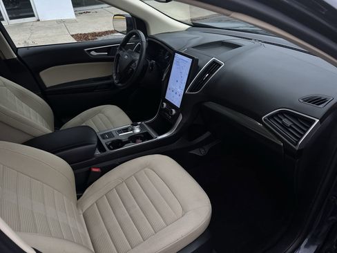 Used 2022 Ford Edge SEL w/ Convenience Package image 29
