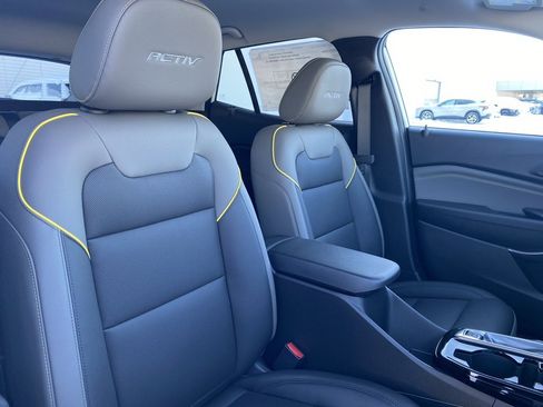 New 2026 Chevrolet Trax ACTIV w/ Driver Confidence Package image 19