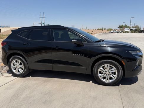 Used 2022 Chevrolet Blazer LT FWD image 5