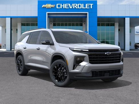 New 2026 Chevrolet Traverse LT w/ Midnight/Sport Edition FWD image 7